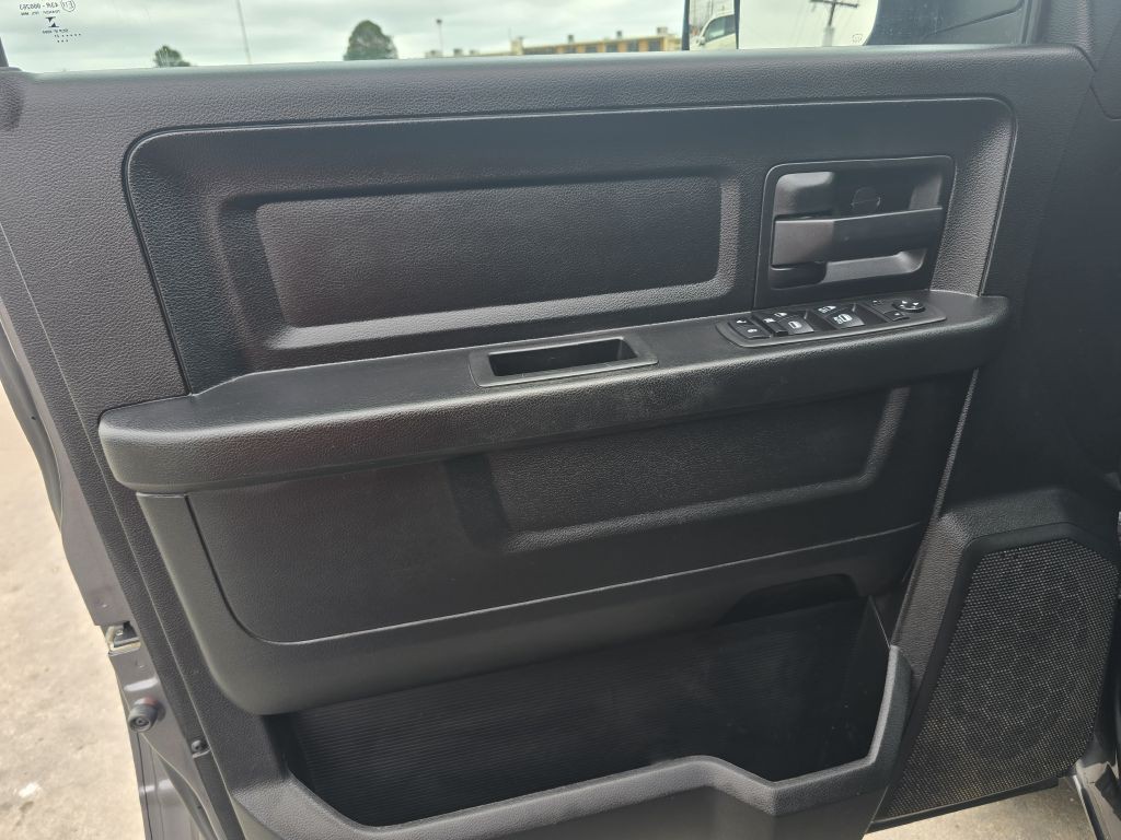 2021 RAM 1500 Image 35