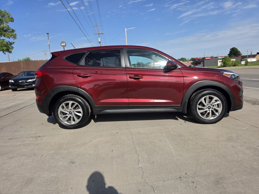 2017 Hyundai Tucson Image 2