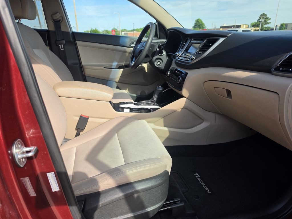 2017 Hyundai Tucson Image 17