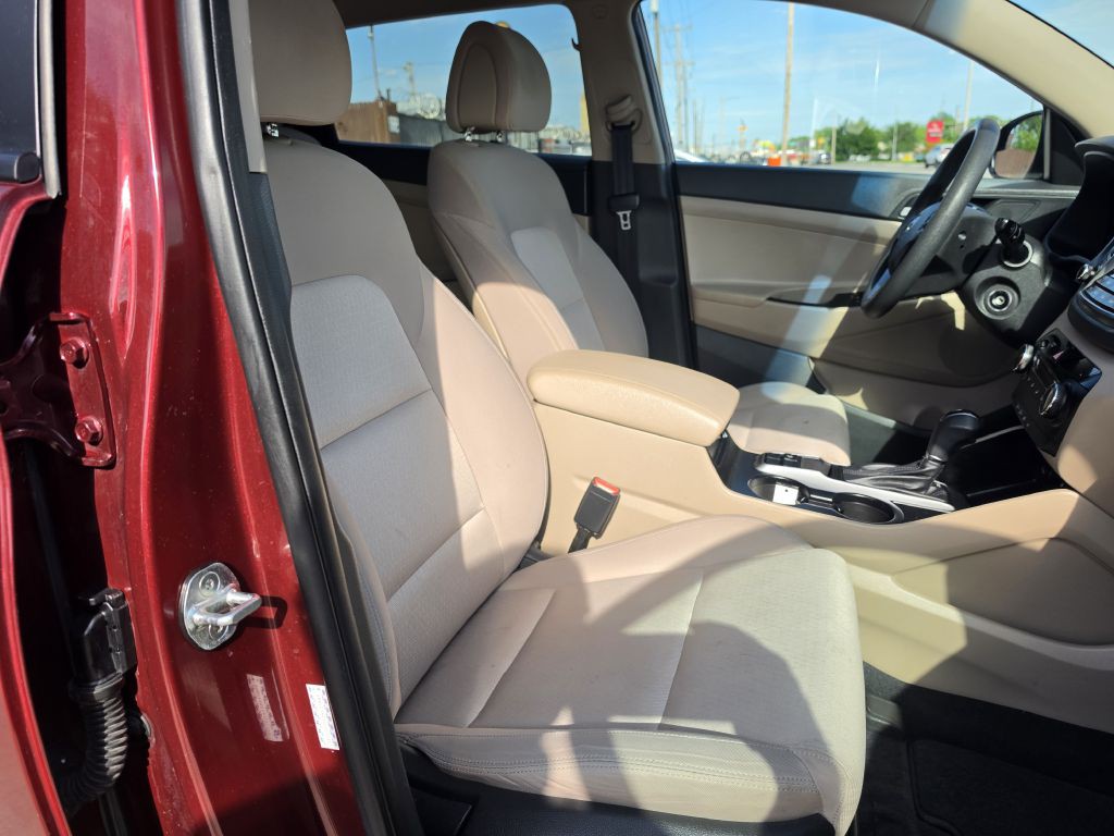 2017 Hyundai Tucson Image 18