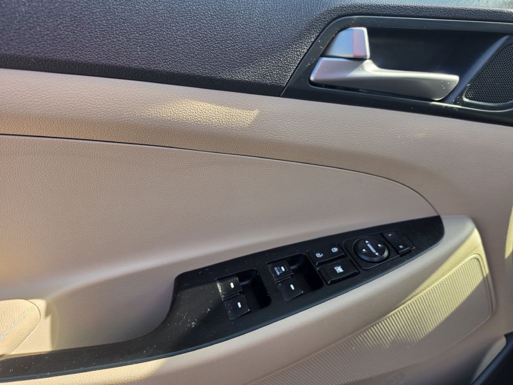 2017 Hyundai Tucson Image 30