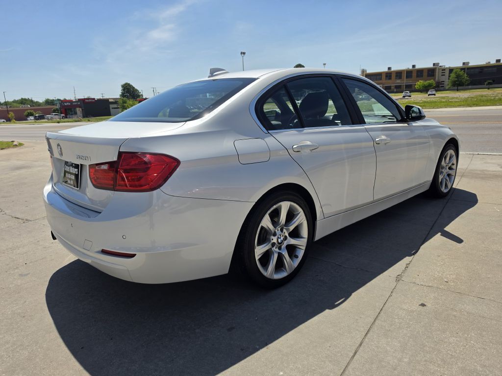2015 BMW 3 Series Image 3
