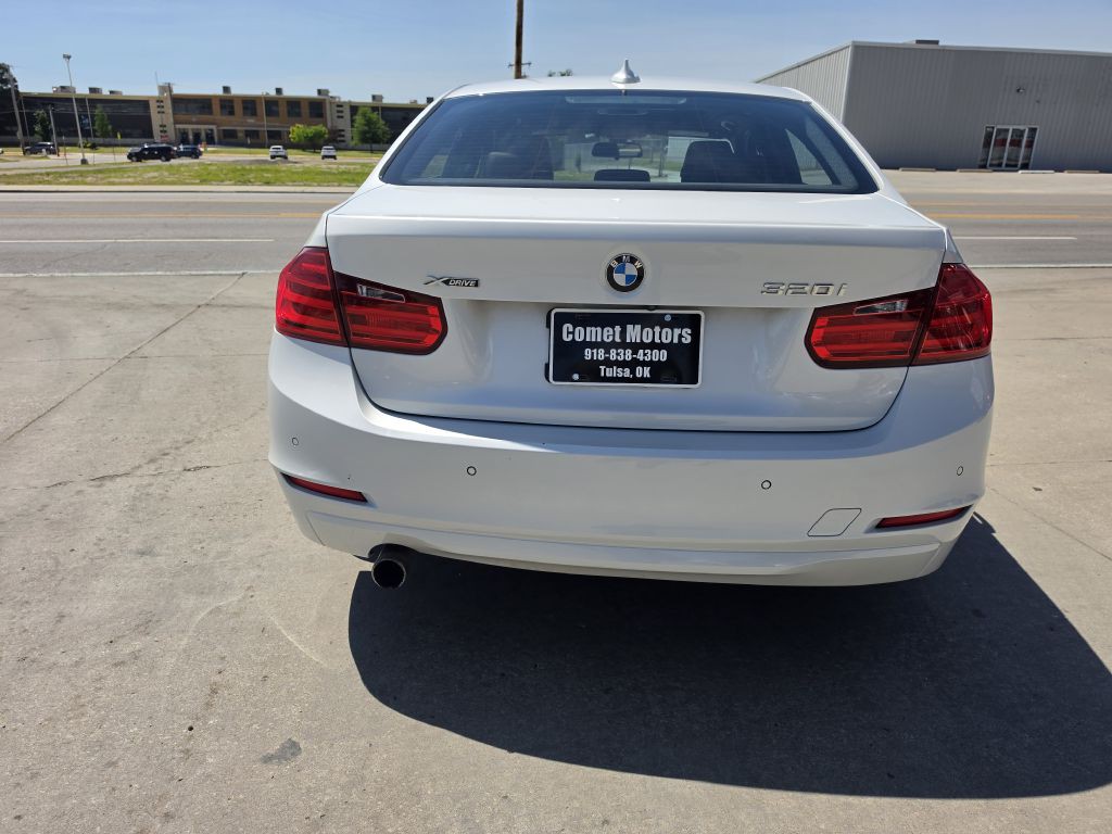 2015 BMW 3 Series Image 4