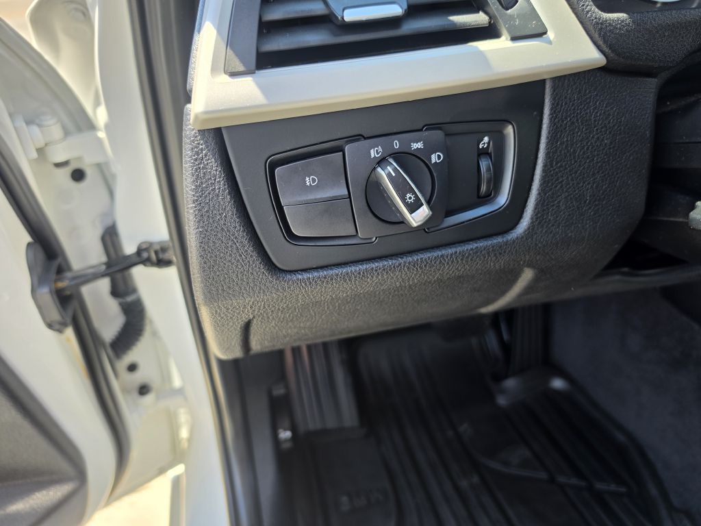 2015 BMW 3 Series Image 38