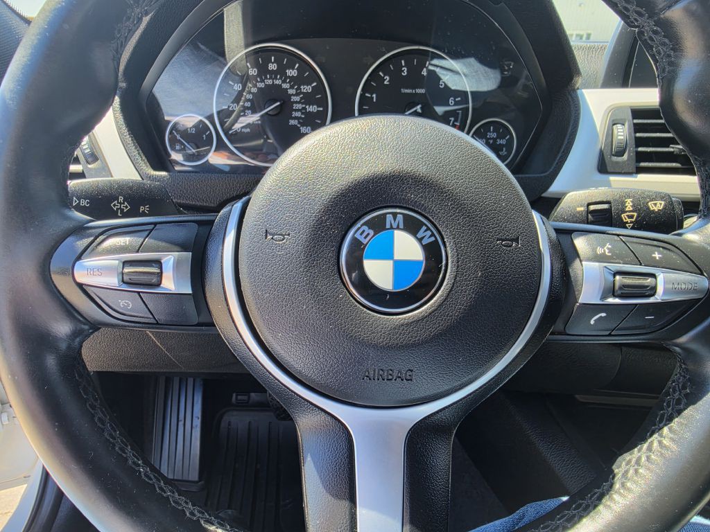 2015 BMW 3 Series Image 42
