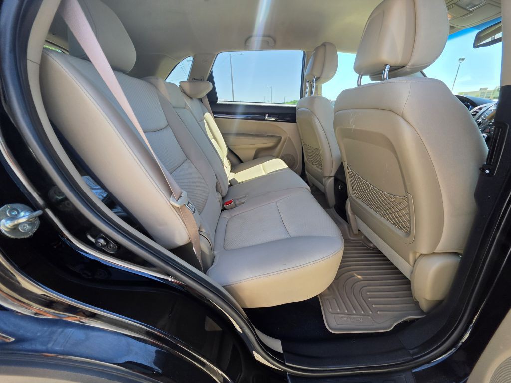 2011 Kia Sorento Image 24