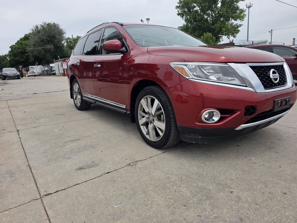 2015 Nissan Pathfinder Image 1