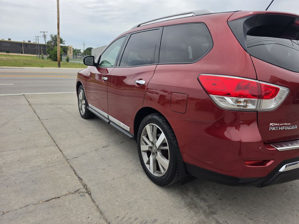 2015 Nissan Pathfinder Image 8