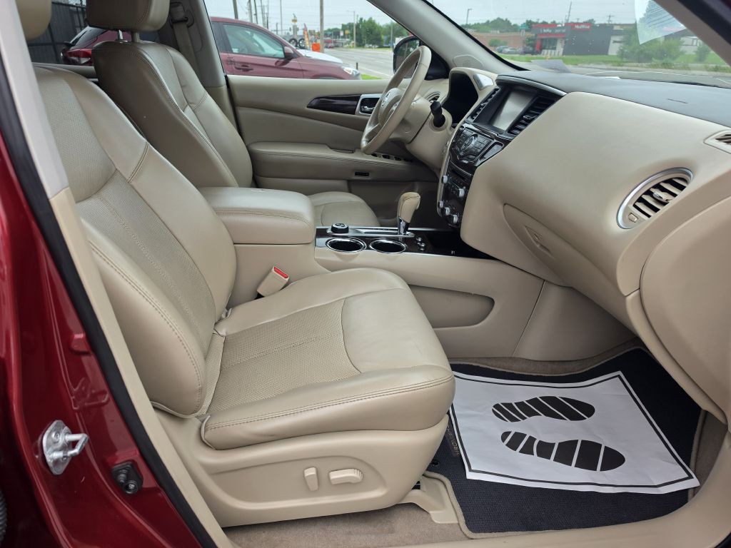 2015 Nissan Pathfinder Image 19