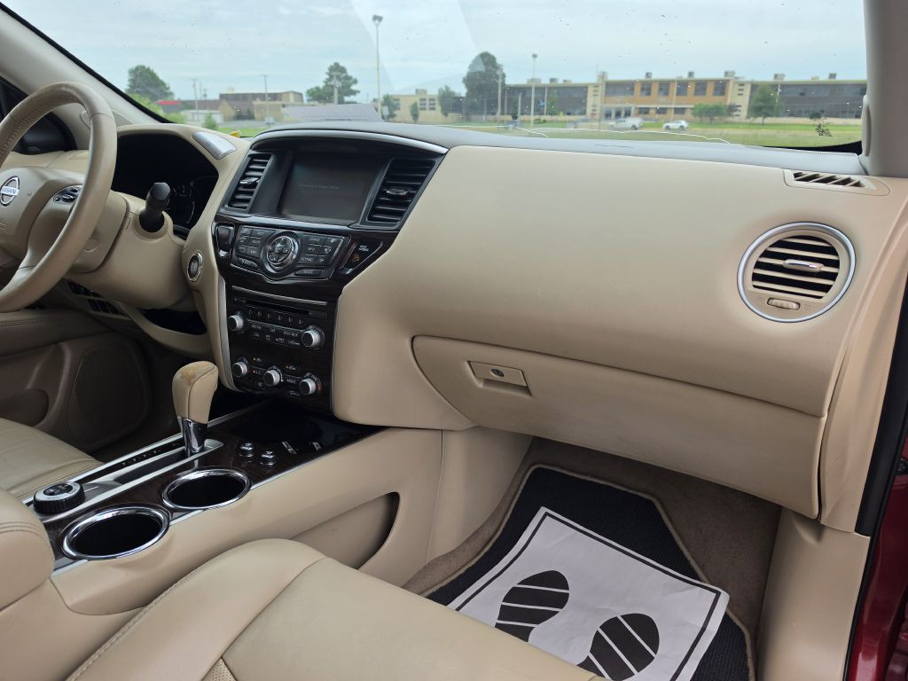 2015 Nissan Pathfinder Image 21