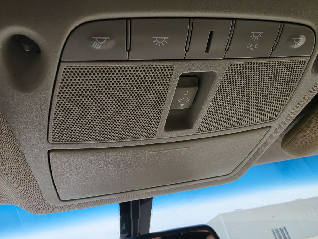 2015 Nissan Pathfinder Image 45