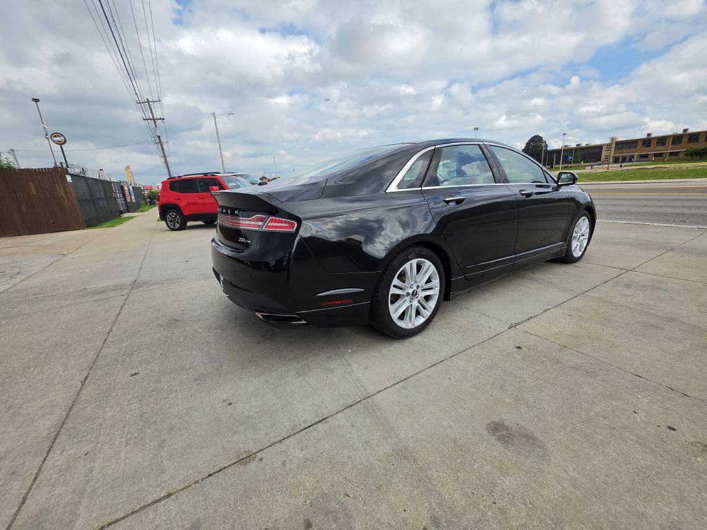 2013 Lincoln MKZ Image 3