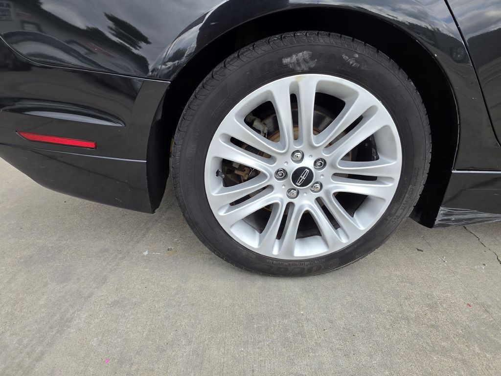 2013 Lincoln MKZ Image 15