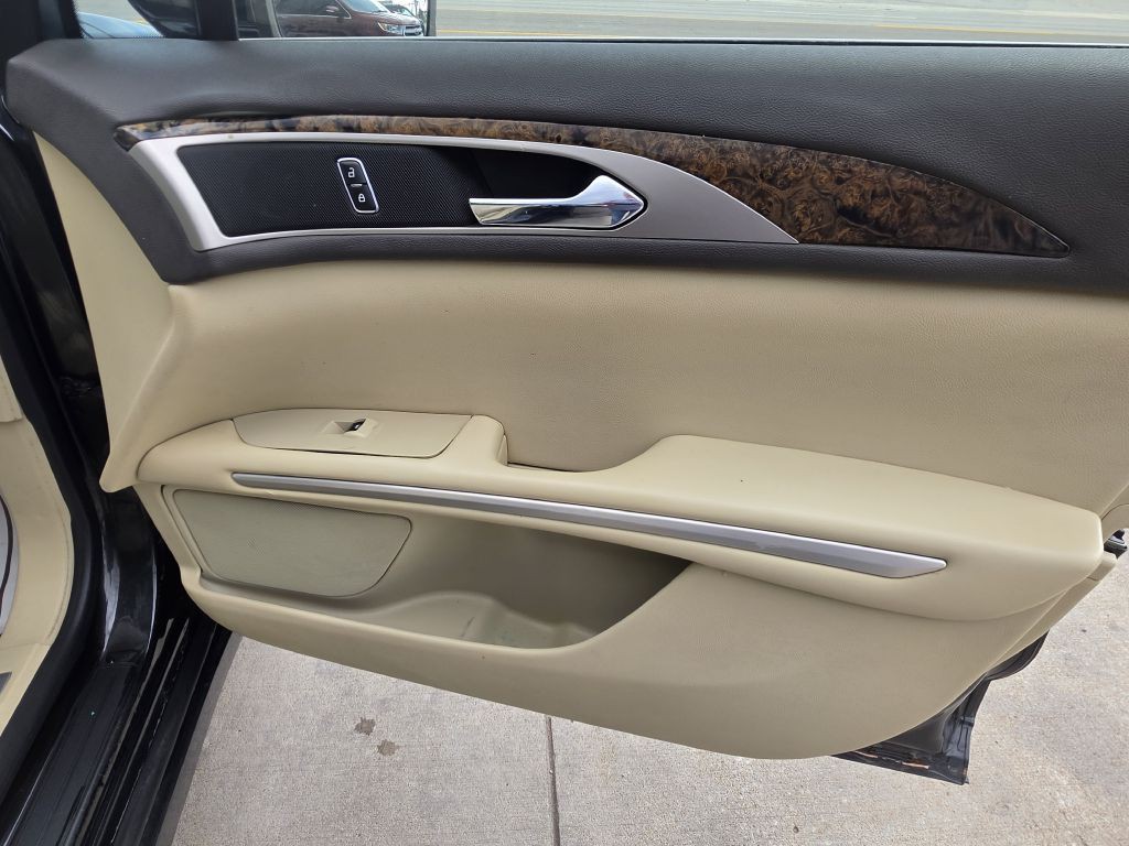 2013 Lincoln MKZ Image 19