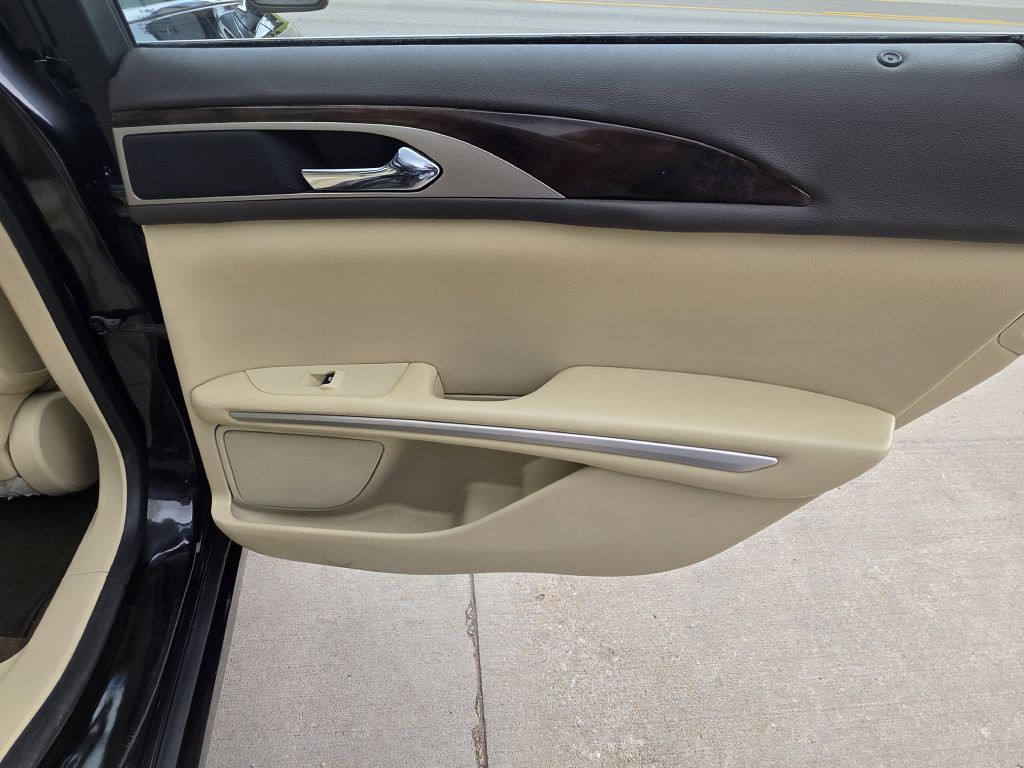 2013 Lincoln MKZ Image 21