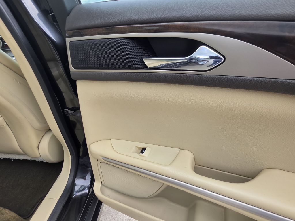 2013 Lincoln MKZ Image 22