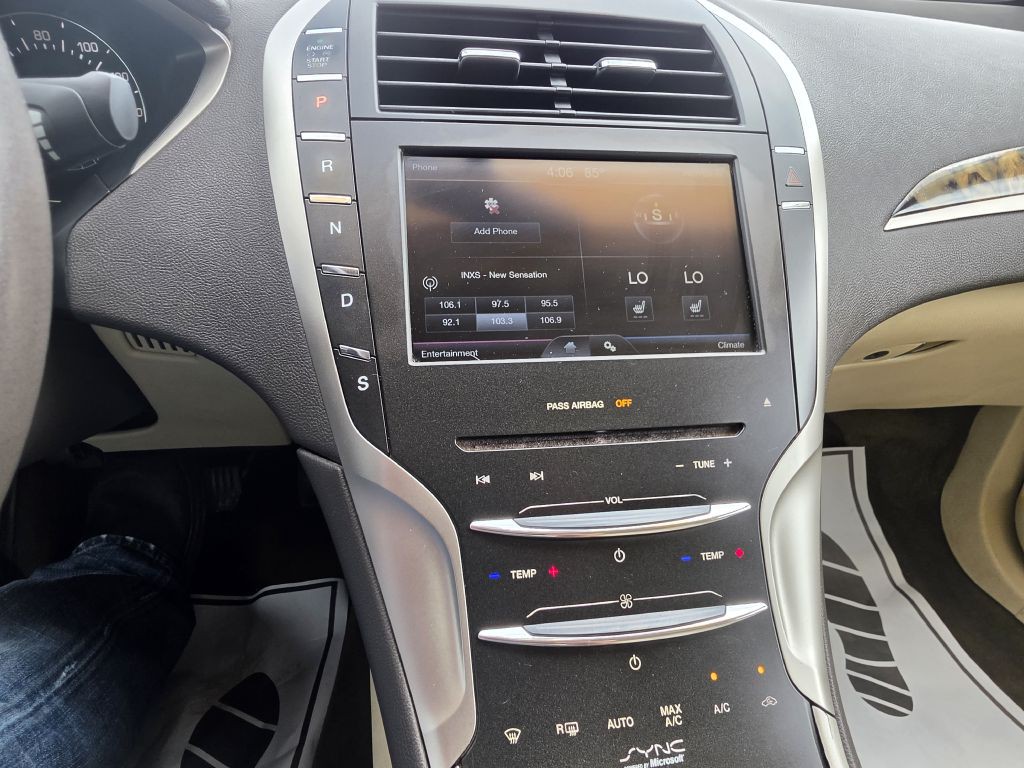 2013 Lincoln MKZ Image 36