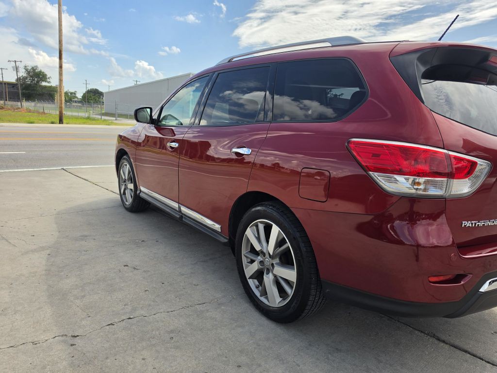2016 Nissan Pathfinder Image 8