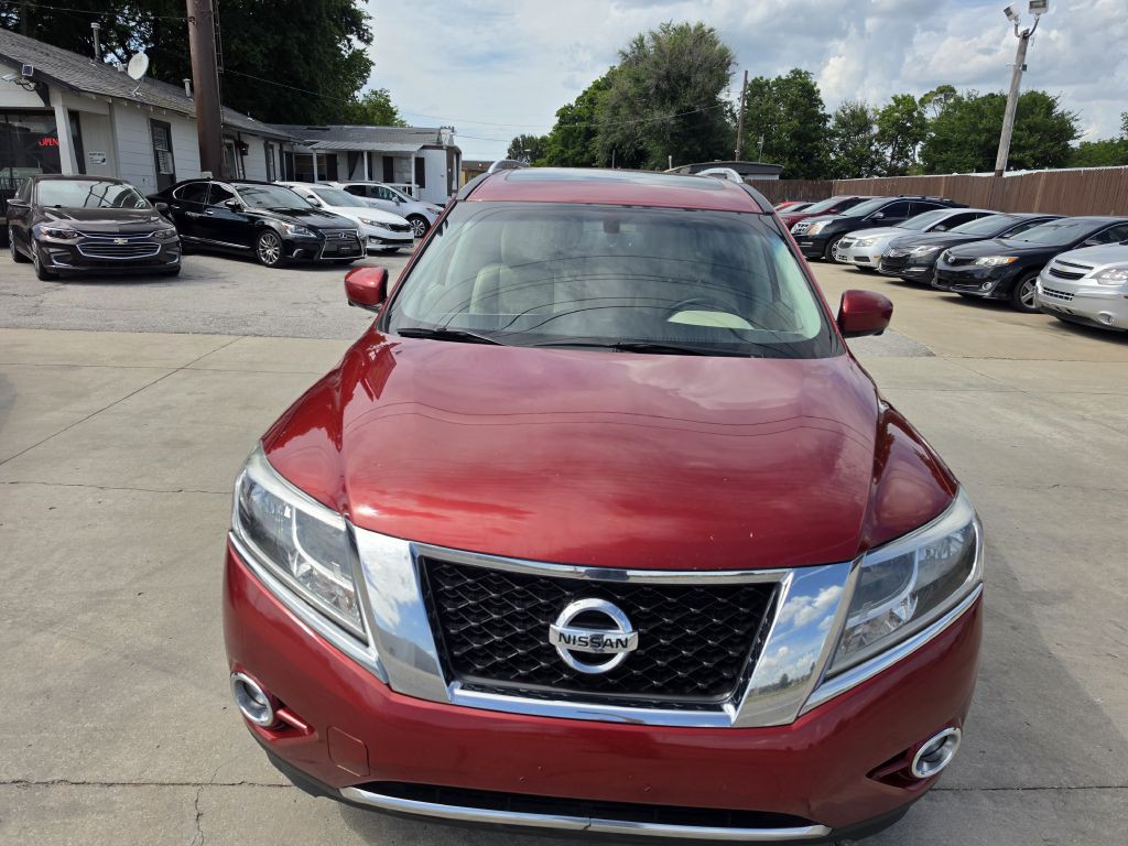 2016 Nissan Pathfinder Image 12