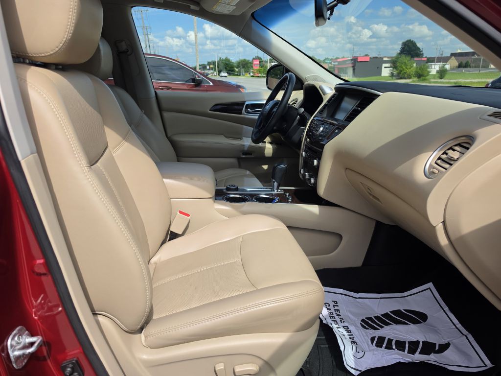 2016 Nissan Pathfinder Image 21