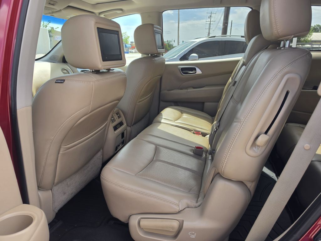 2016 Nissan Pathfinder Image 30