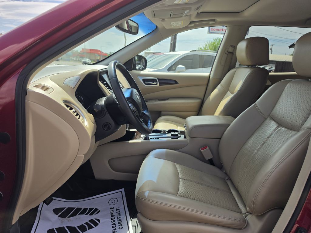 2016 Nissan Pathfinder Image 35