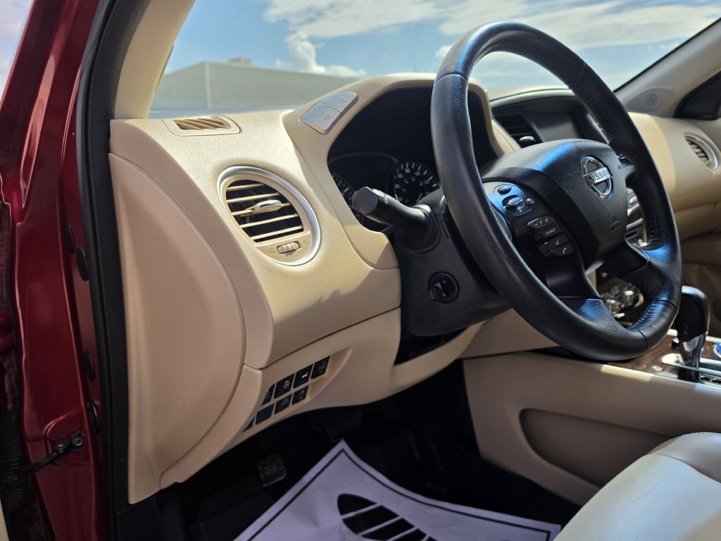 2016 Nissan Pathfinder Image 37
