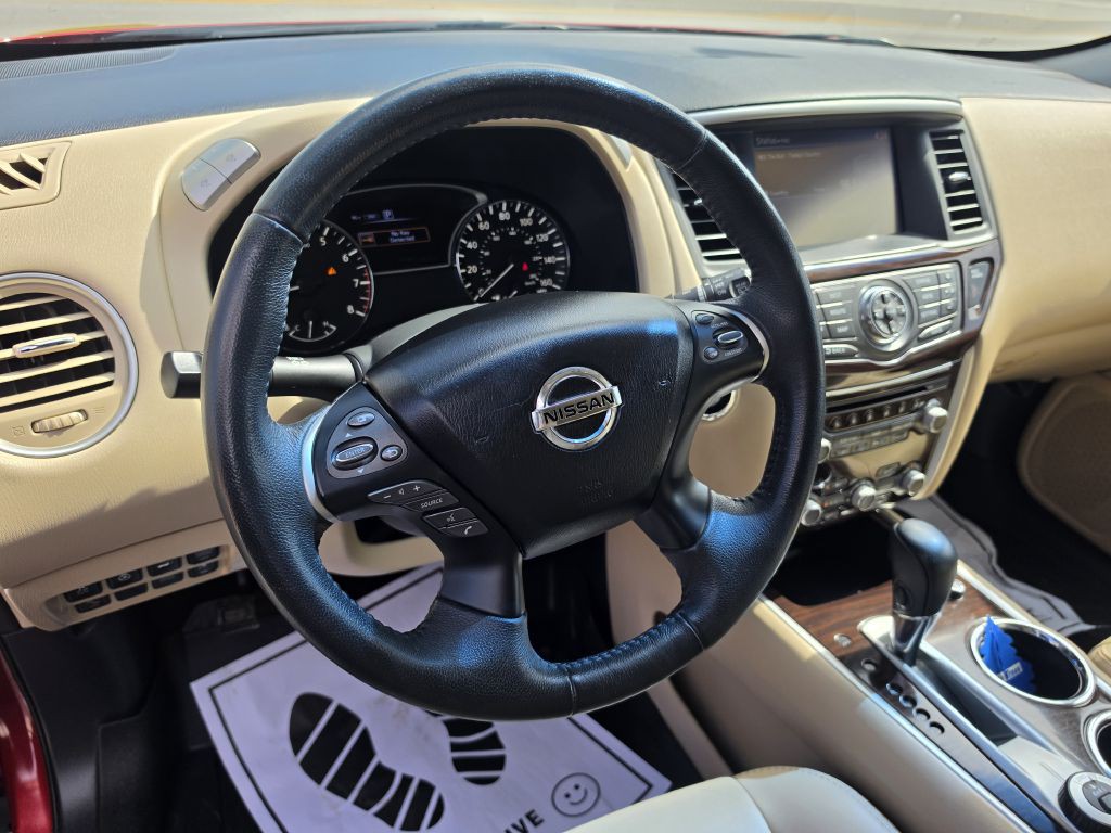 2016 Nissan Pathfinder Image 38