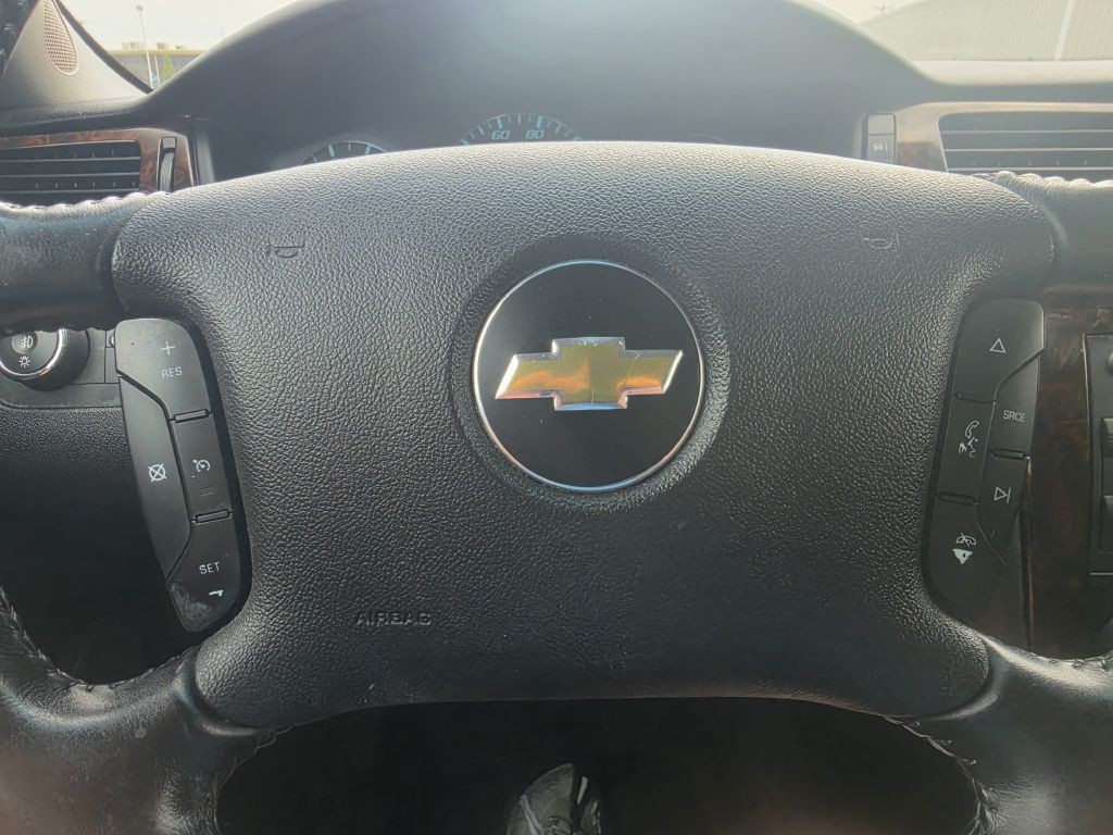 2012 Chevrolet Impala Image 32