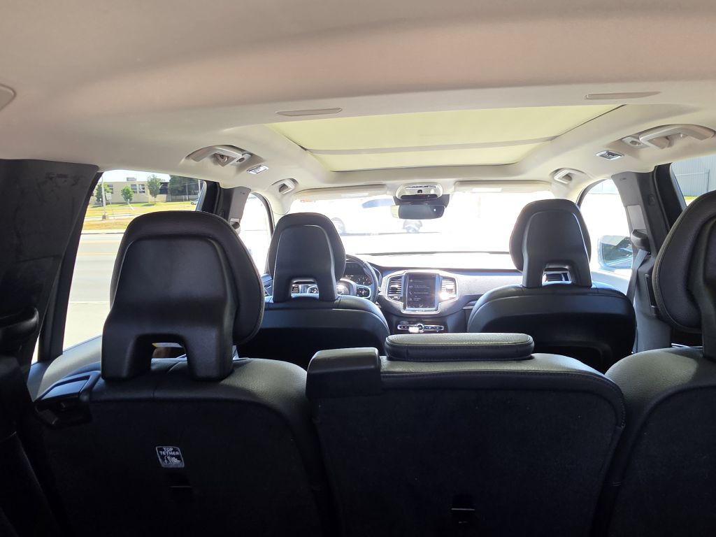 2017 Volvo XC90 Image 33