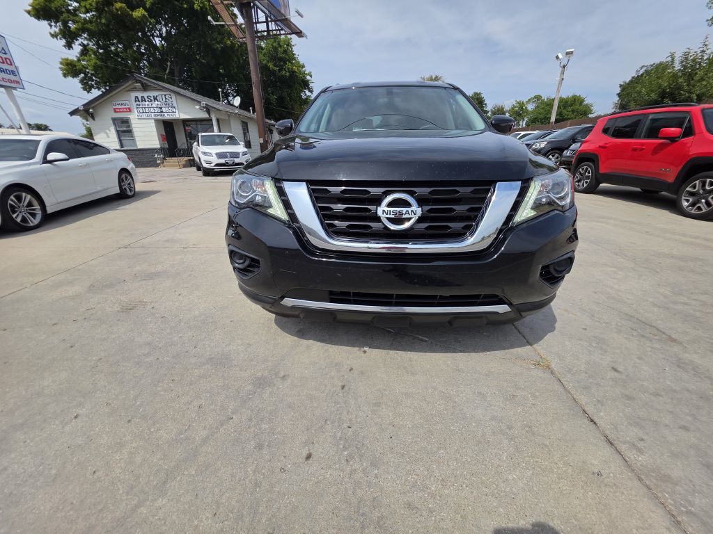 2017 Nissan Pathfinder Image 9