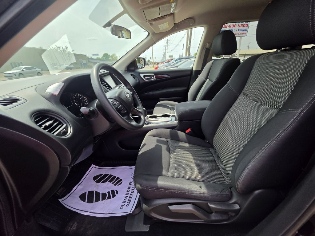 2017 Nissan Pathfinder Image 36