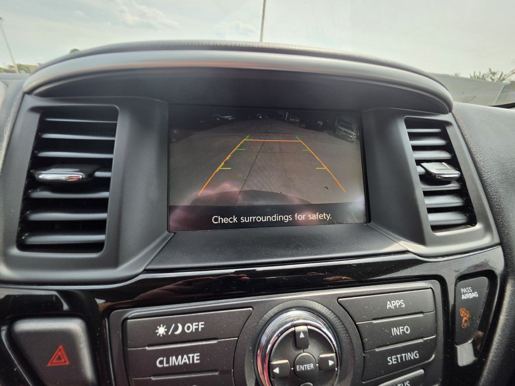 2017 Nissan Pathfinder Image 41