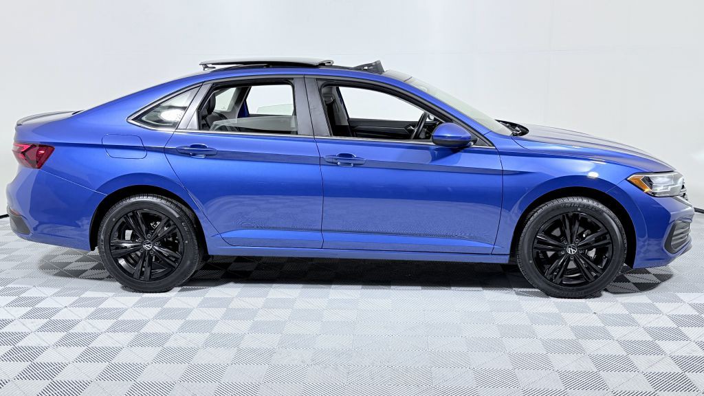 2023 Volkswagen Jetta Image 3