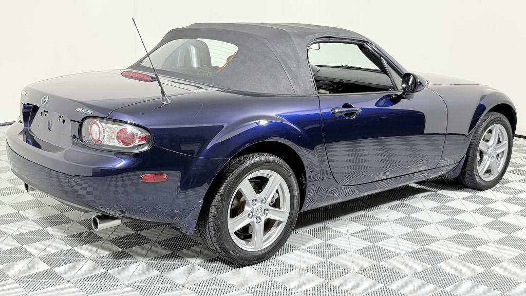 2007 Mazda MX-5 Miata Image 4