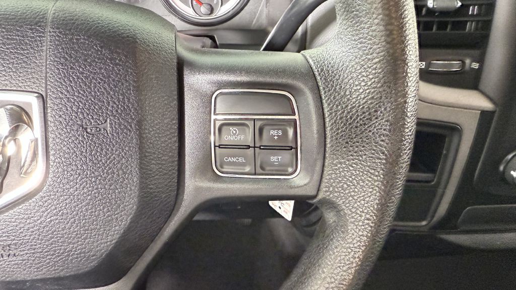 2016 RAM 1500 Image 16