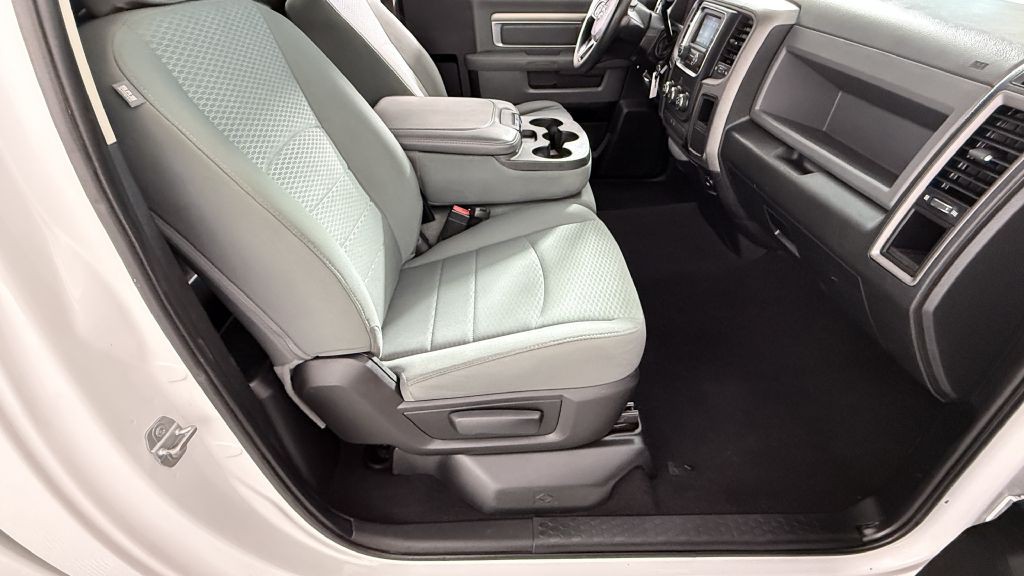 2016 RAM 1500 Image 19