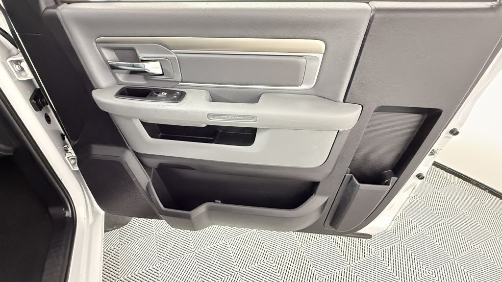2016 RAM 1500 Image 20