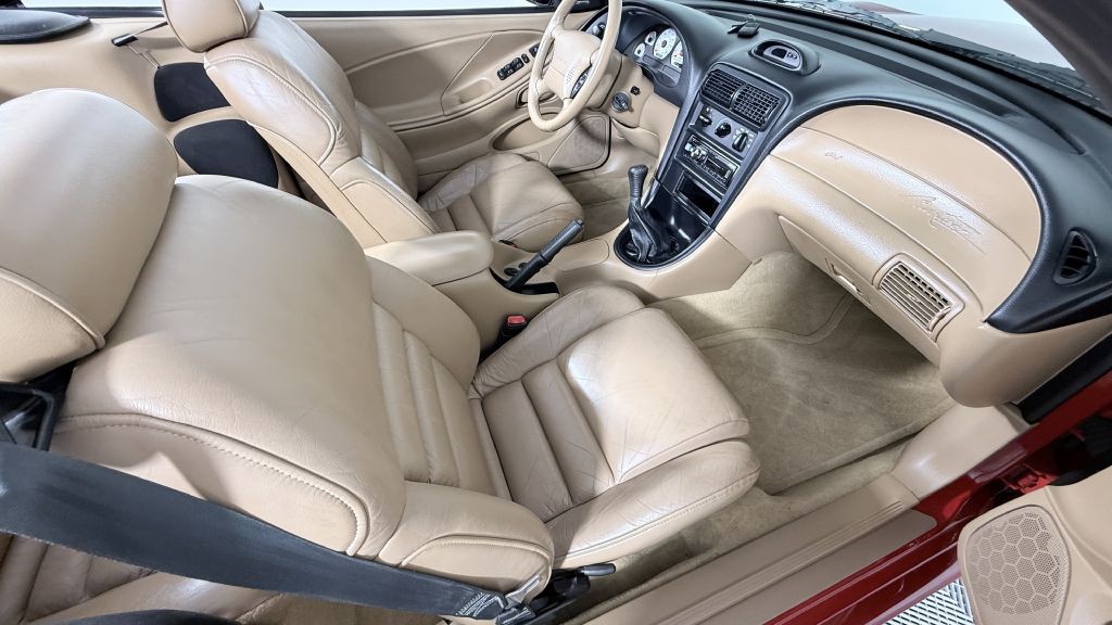 1997 Ford Mustang Image 20