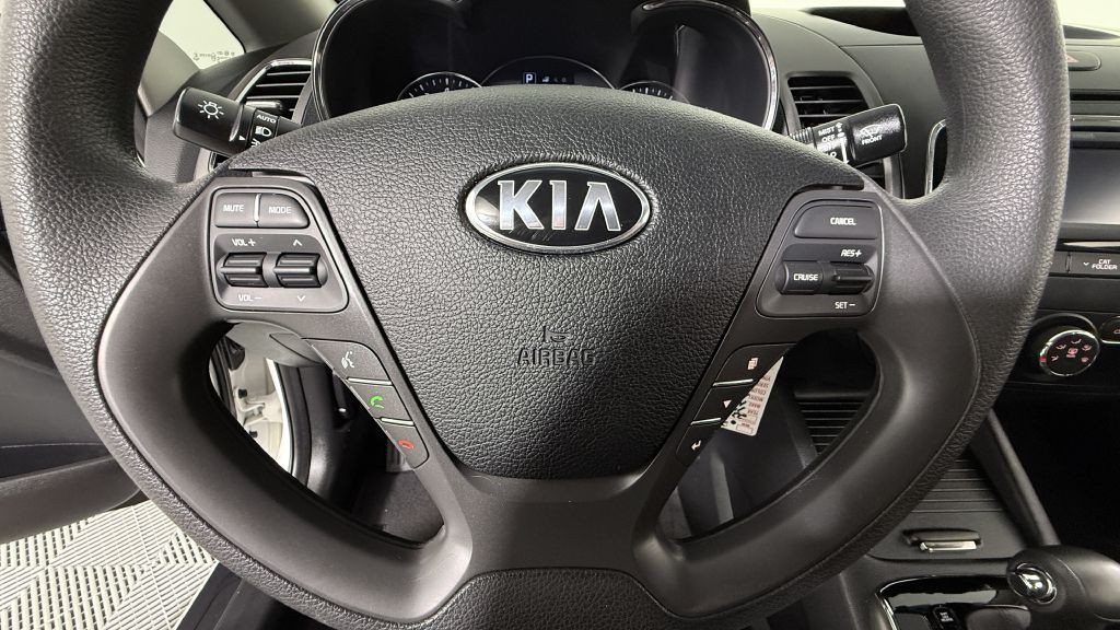 2017 Kia Forte Image 12