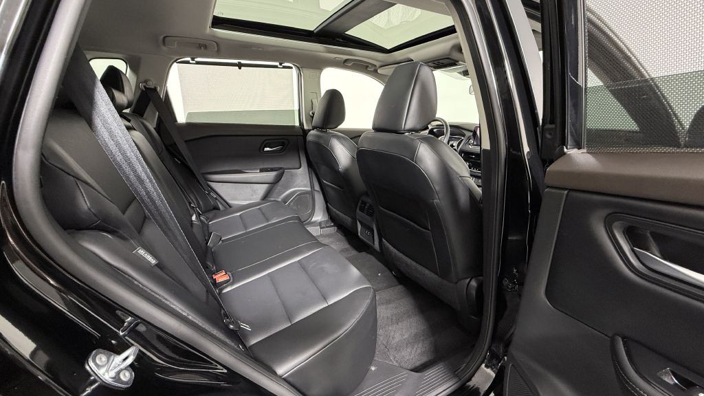 2022 Nissan Rogue Image 25