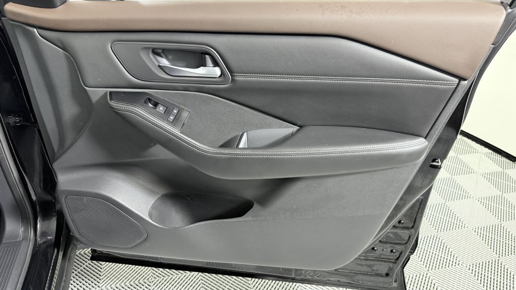 2022 Nissan Rogue Image 27