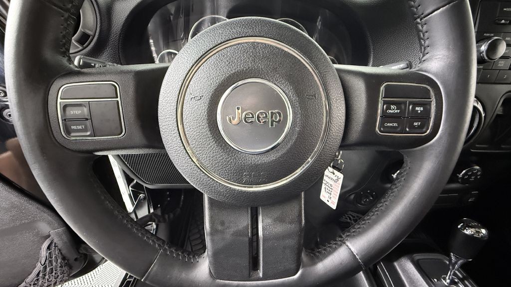 2013 Jeep Wrangler Image 12