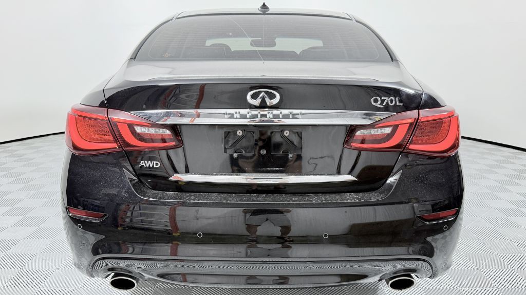 2018 INFINITI Q70 Image 5