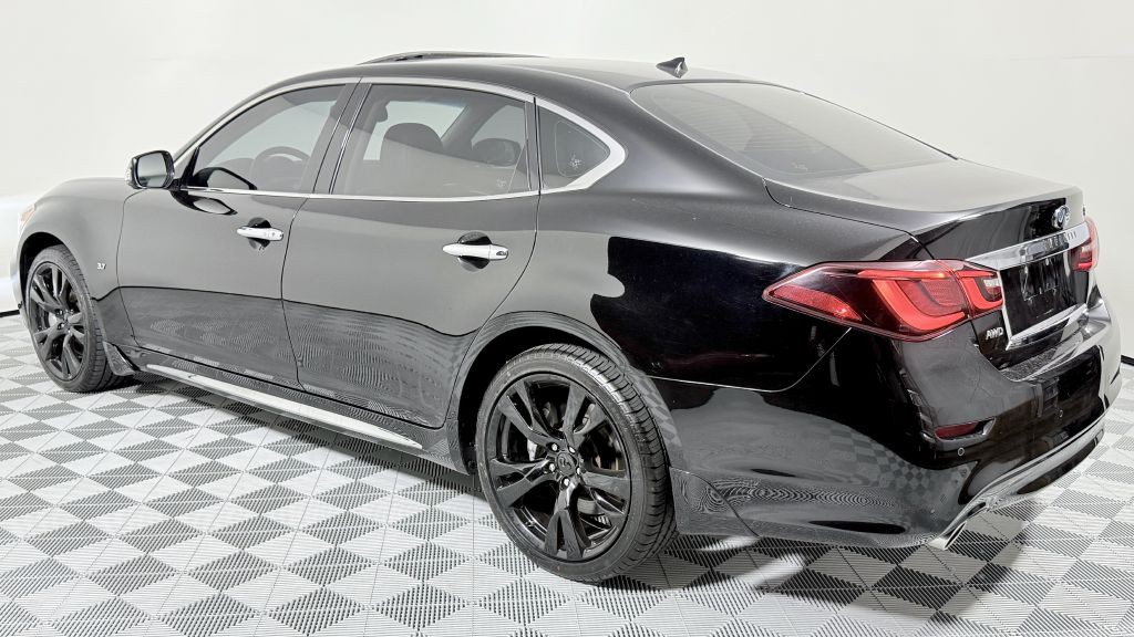 2018 INFINITI Q70 Image 6