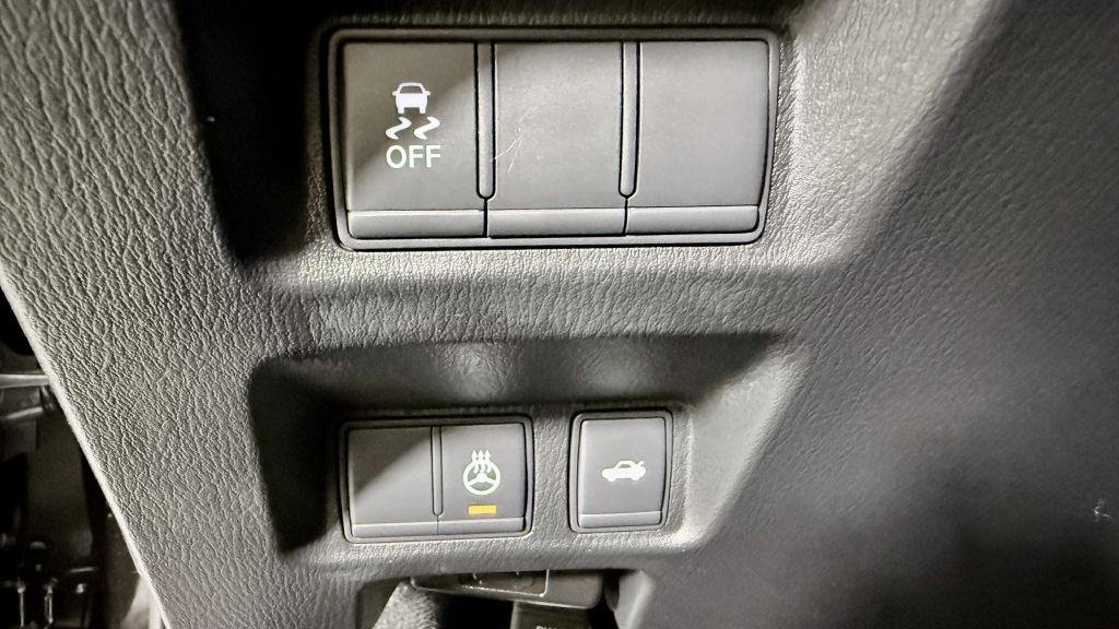 2018 INFINITI Q70 Image 12