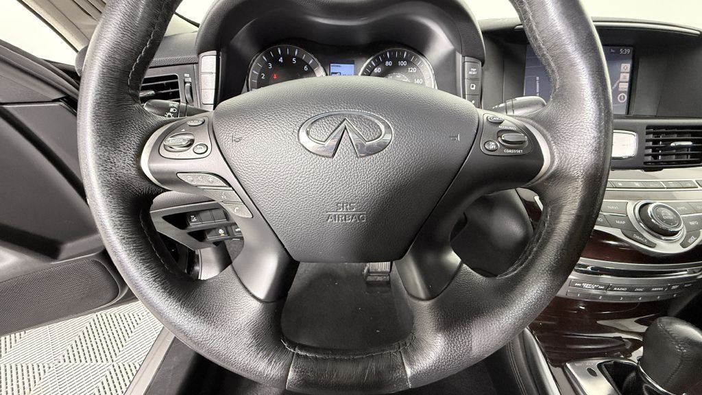 2018 INFINITI Q70 Image 13