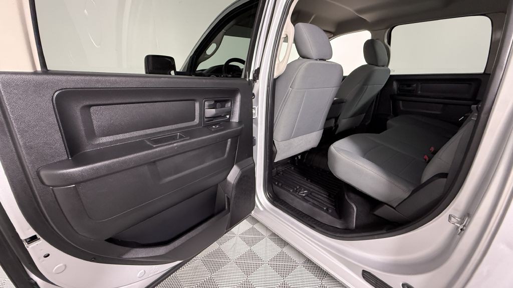 2015 RAM 1500 Image 18