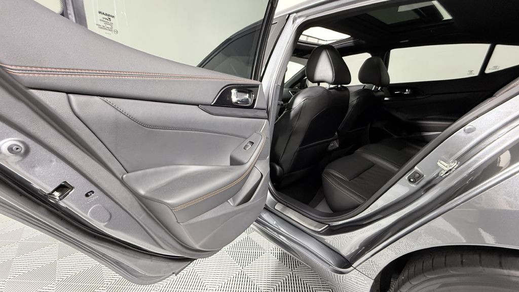 2020 Nissan Maxima Image 23