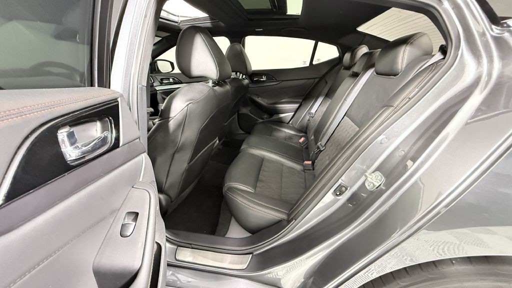 2020 Nissan Maxima Image 24